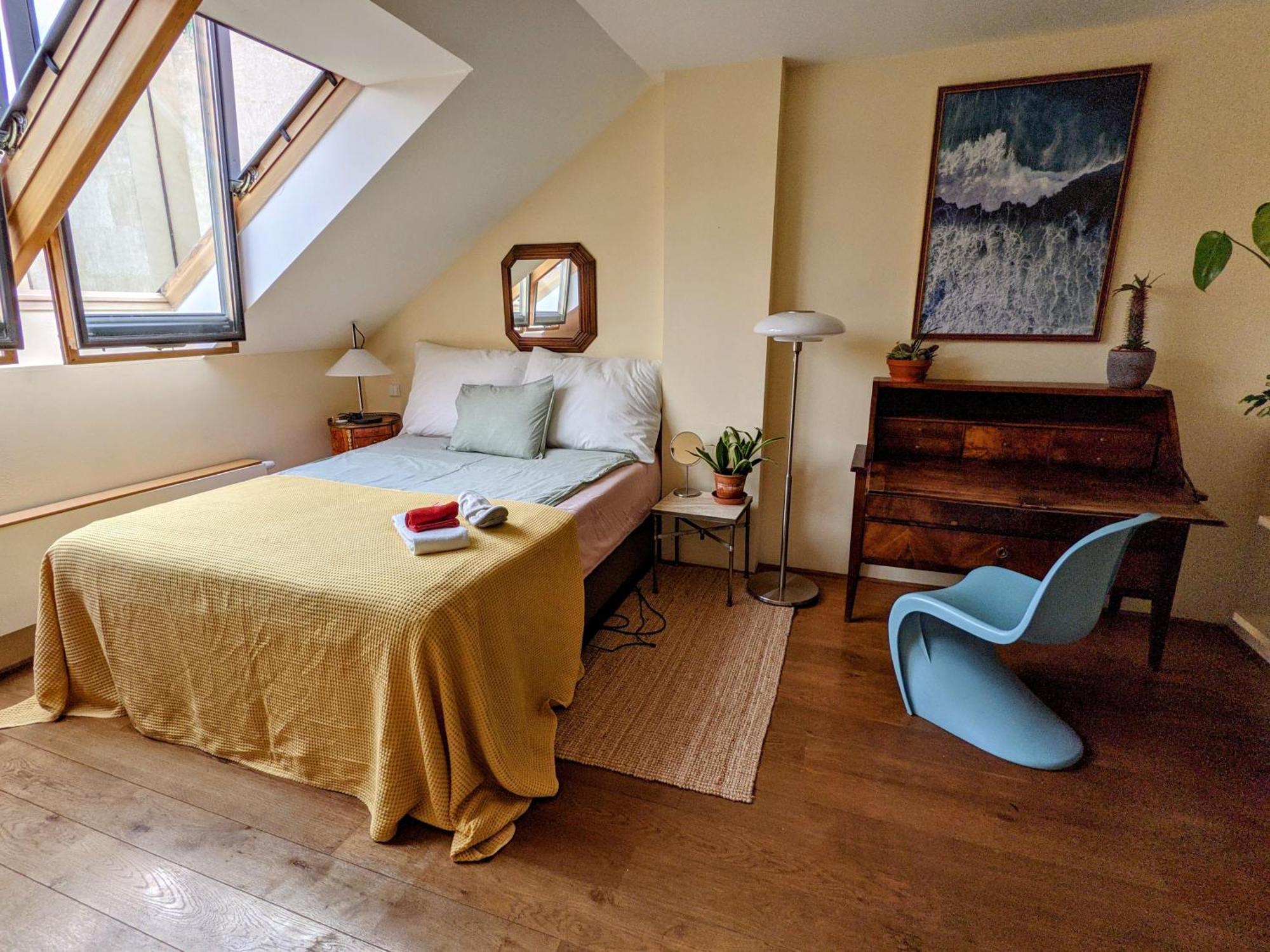 Affittacamere Guestrooms, Rooftop With Garden, Spacious Living Room, Character And Fireplace