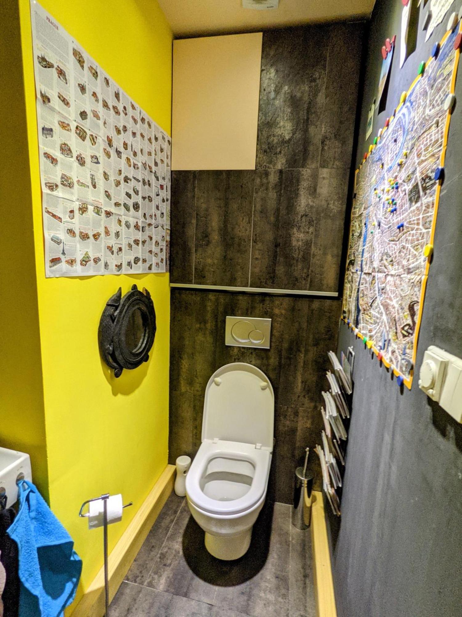 Guestrooms, Rooftop With Garden, Spacious Living Room, Character And Fireplace Praga